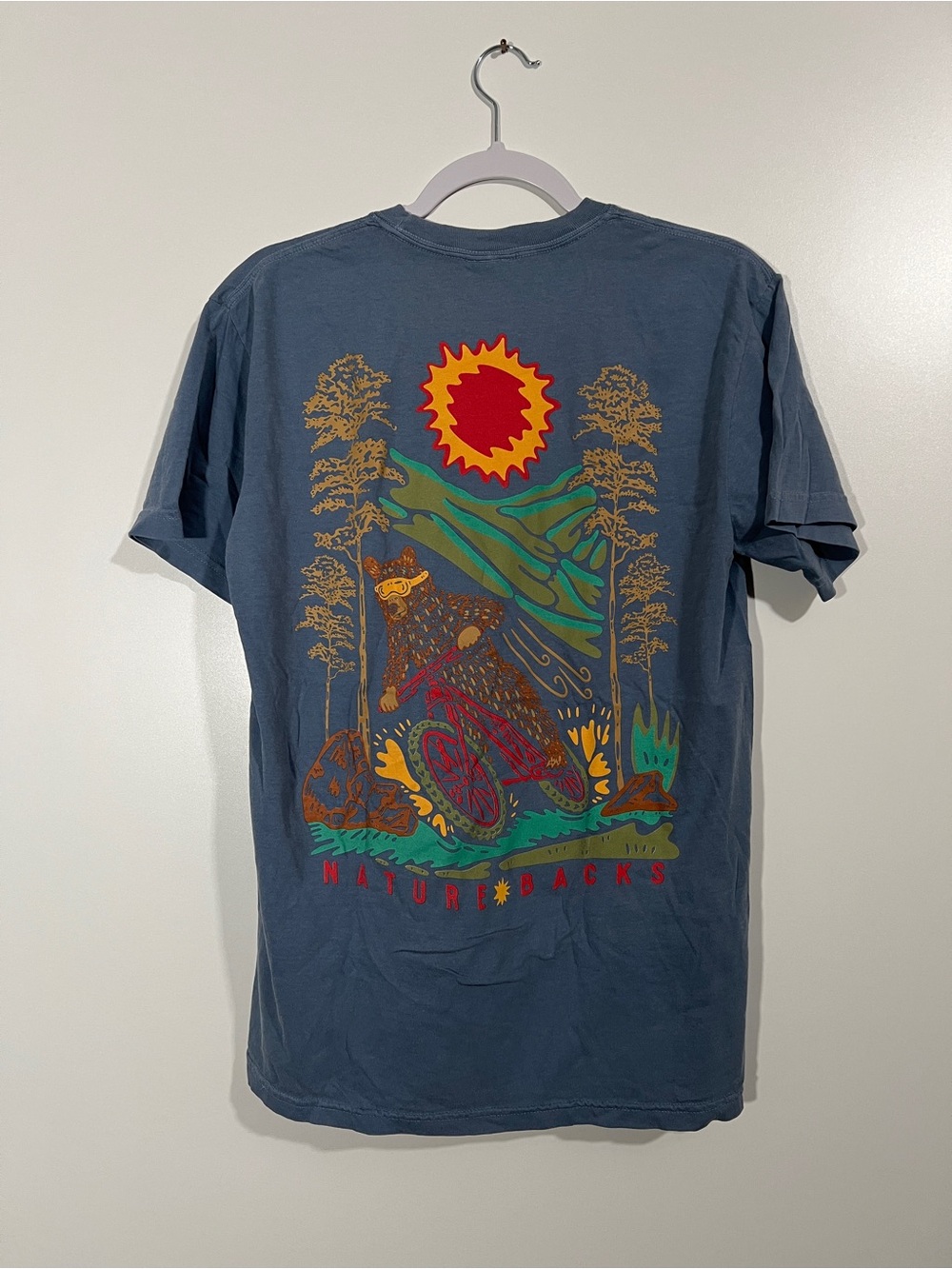 Nature Backs Bear Mountain Biker Size Medium Blue Comfort Colors Shirt